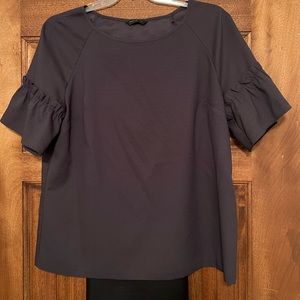 Banana Republic ruffle sleeve blouse